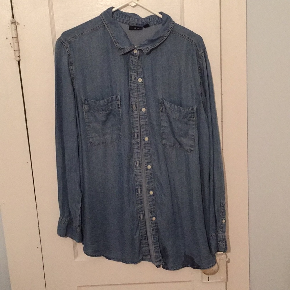 denim shirt (vintage looking button up)